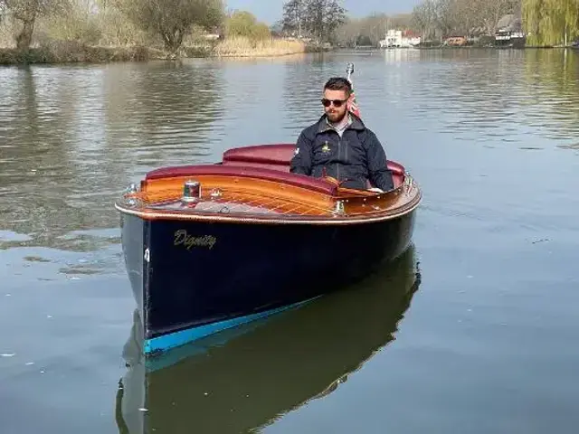 Canadian Electric Boats Quietude 156