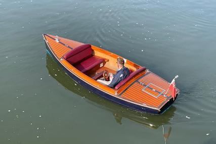 Canadian Electric Boats Quietude 156