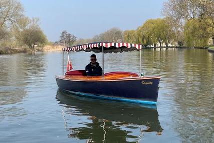 Canadian Electric Boats Quietude 156