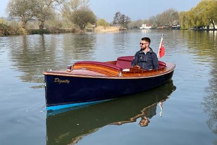 Canadian Electric Boats Quietude 156