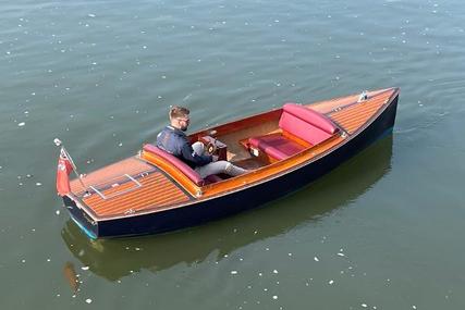 Canadian Electric Boats Quietude 156