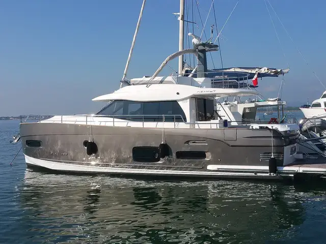 Azimut Magellano 53