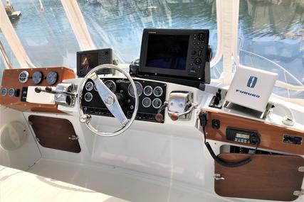 Bertram 28 Flybridge Cruiser