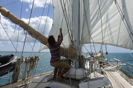 Custom Boats 53 Schooner