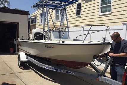 Boston Whaler 18 Outrage