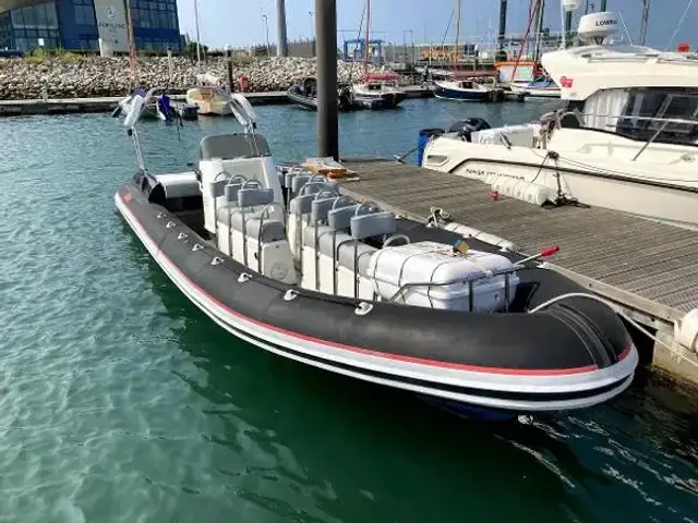 Cobra 850 RIB