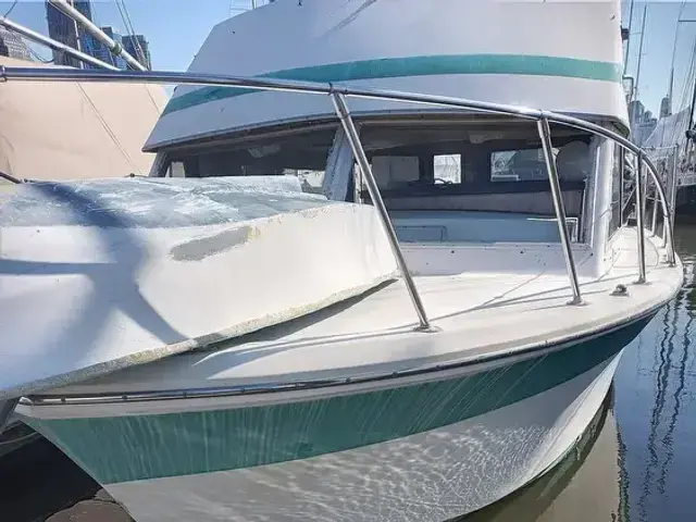 Chris Craft 33 Corinthian