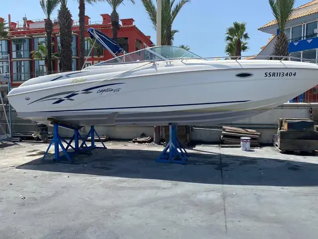 Rinker 272 Captiva Cuddy