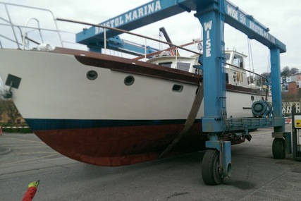 52ft FLEUR DE LYS MOTOR YACHT