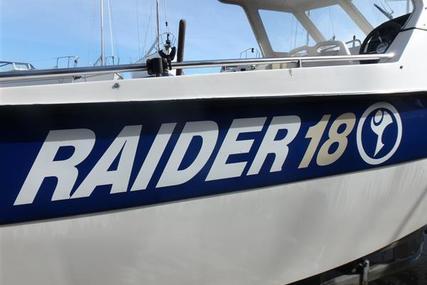 Raider 18 Wheelhouse