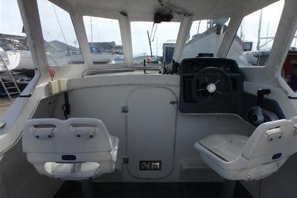 Raider 18 Wheelhouse