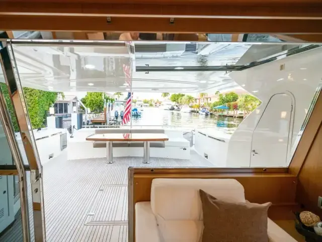 Ferretti Yachts 780