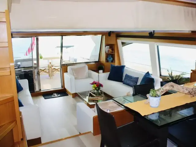 Ferretti Yachts 780