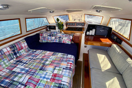 Little Harbor 51 Pilothouse