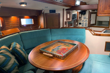 Little Harbor 51 Pilothouse