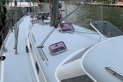 Little Harbor 51 Pilothouse