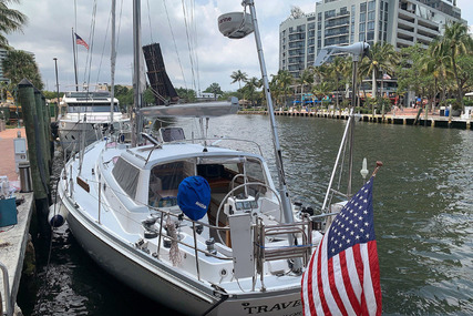 Little Harbor 51 Pilothouse