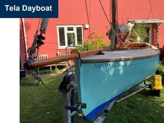 Custom Boats Tela Dayboat