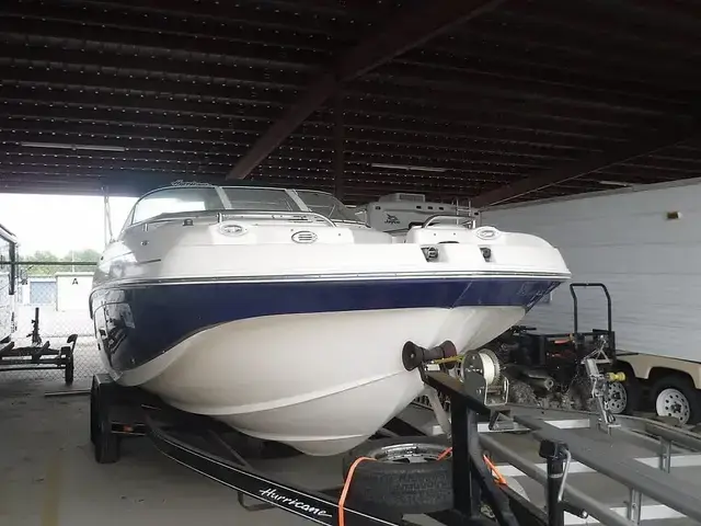 Hurricane Sundeck 257 DC