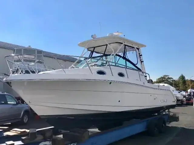 Robalo R305 Walkaround