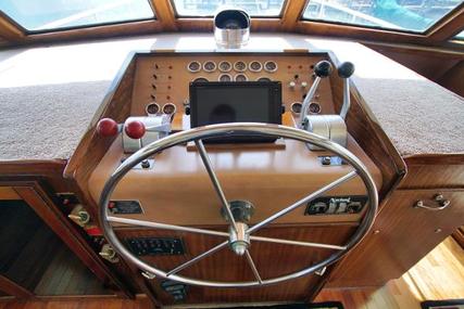 Hatteras 63 Cockpit Motor Yacht