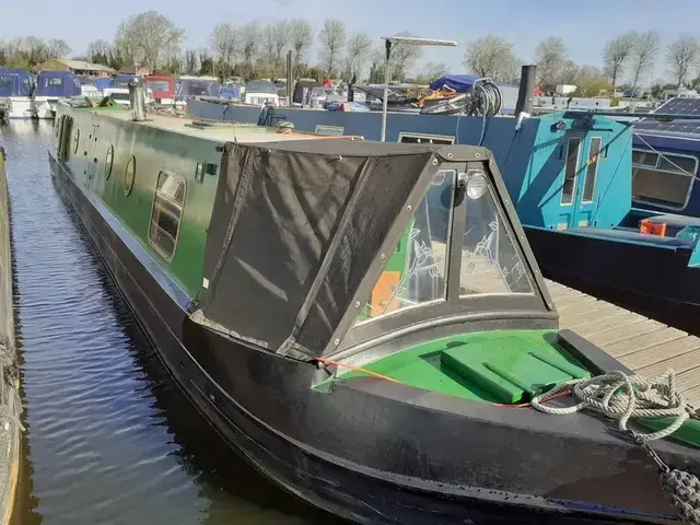 Paul Barber Harlington 53ft Narrowboat