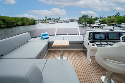 Sunseeker 76 Yacht