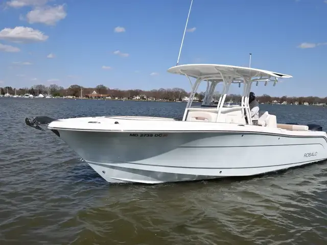 Robalo R300