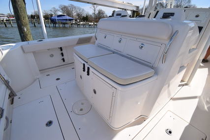 Robalo R300