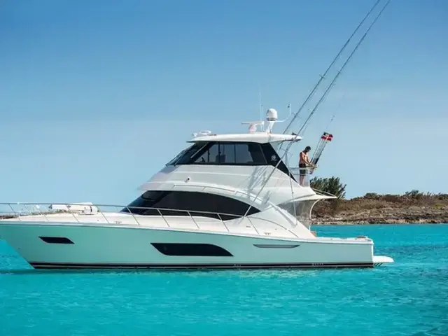 Riviera 57 Enclosed Flybridge