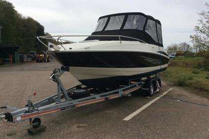 Bayliner 702 Cuddy