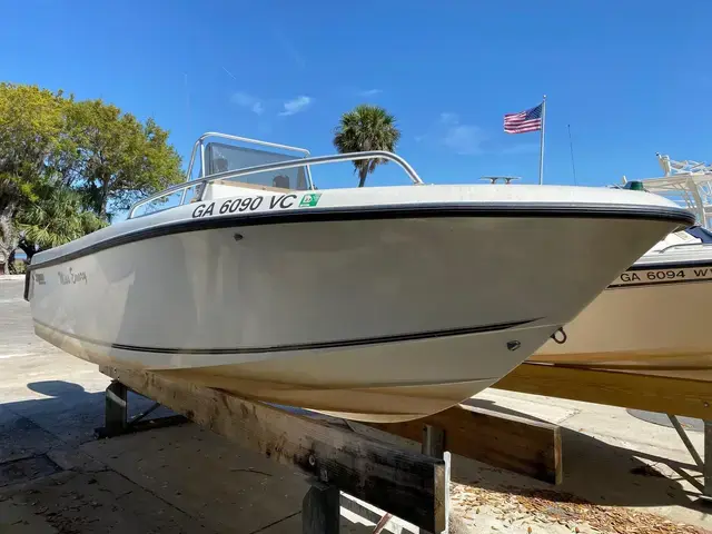 Mako 182 Center Console