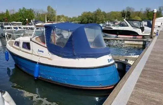 Custom Boats Starley Sundowner