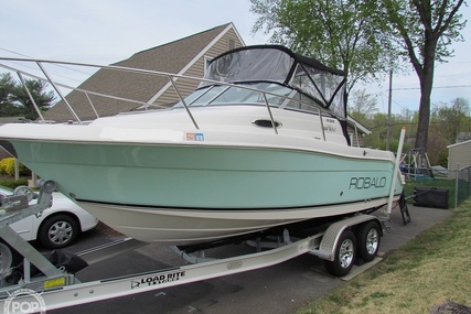 Robalo R225