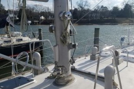 C & C 48 Landfall Pilothouse