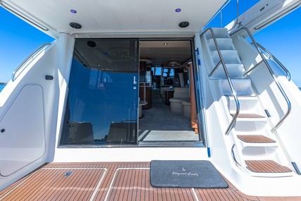 Meridian 580 Pilothouse