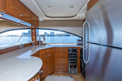 Meridian 580 Pilothouse