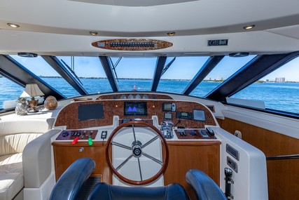 Meridian 580 Pilothouse