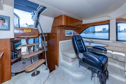 Meridian 580 Pilothouse