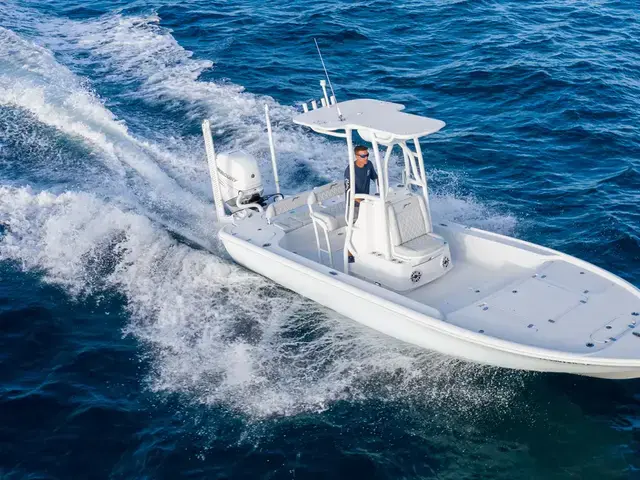 Yellowfin 24 Bay CE