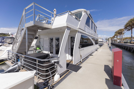 Destination 55 Condo Series Houseboat