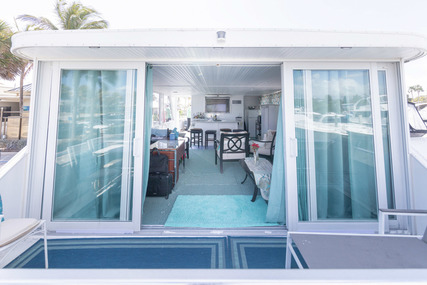 Destination 55 Condo Series Houseboat