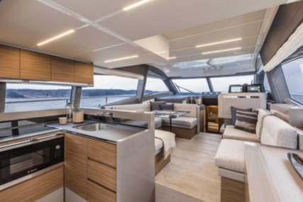 Ferretti Yachts 450