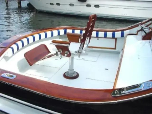 Burger Flybridge Motoryacht