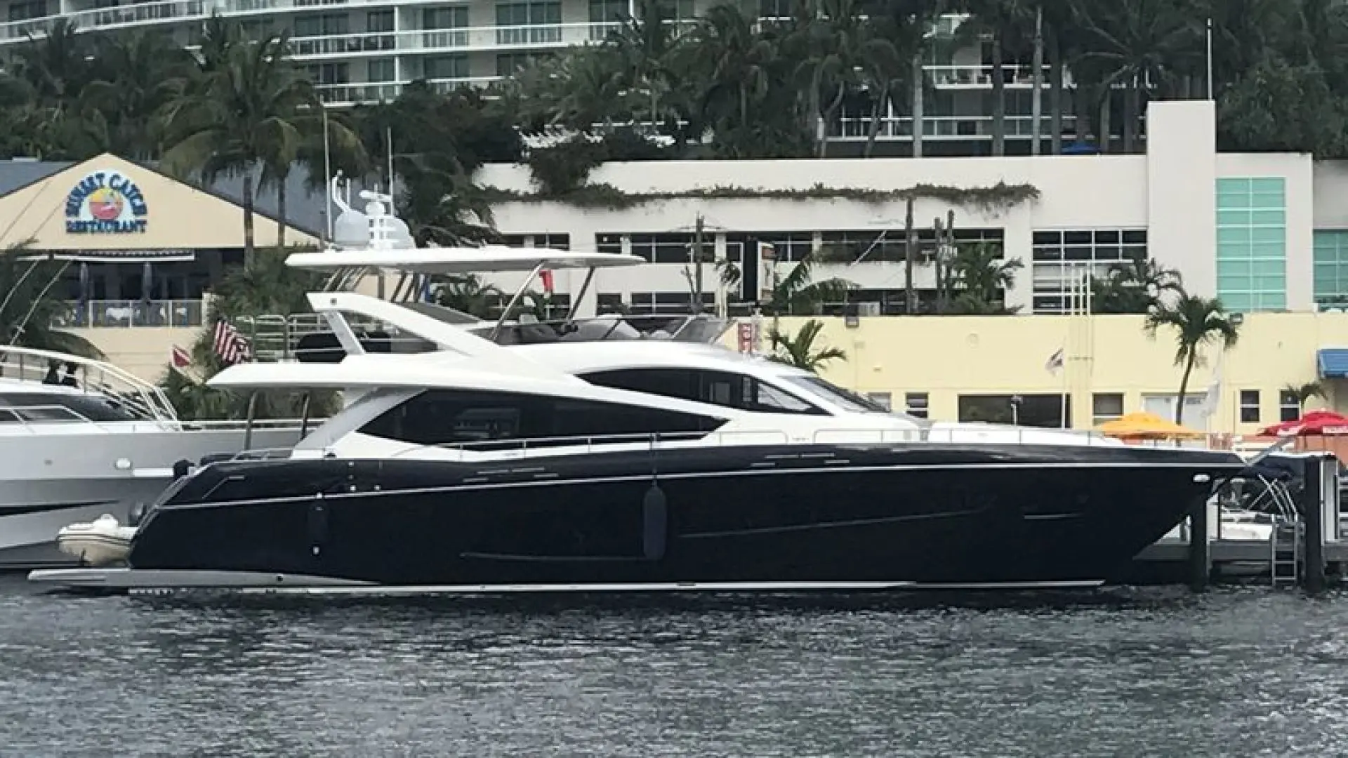 2016 Sunseeker yacht