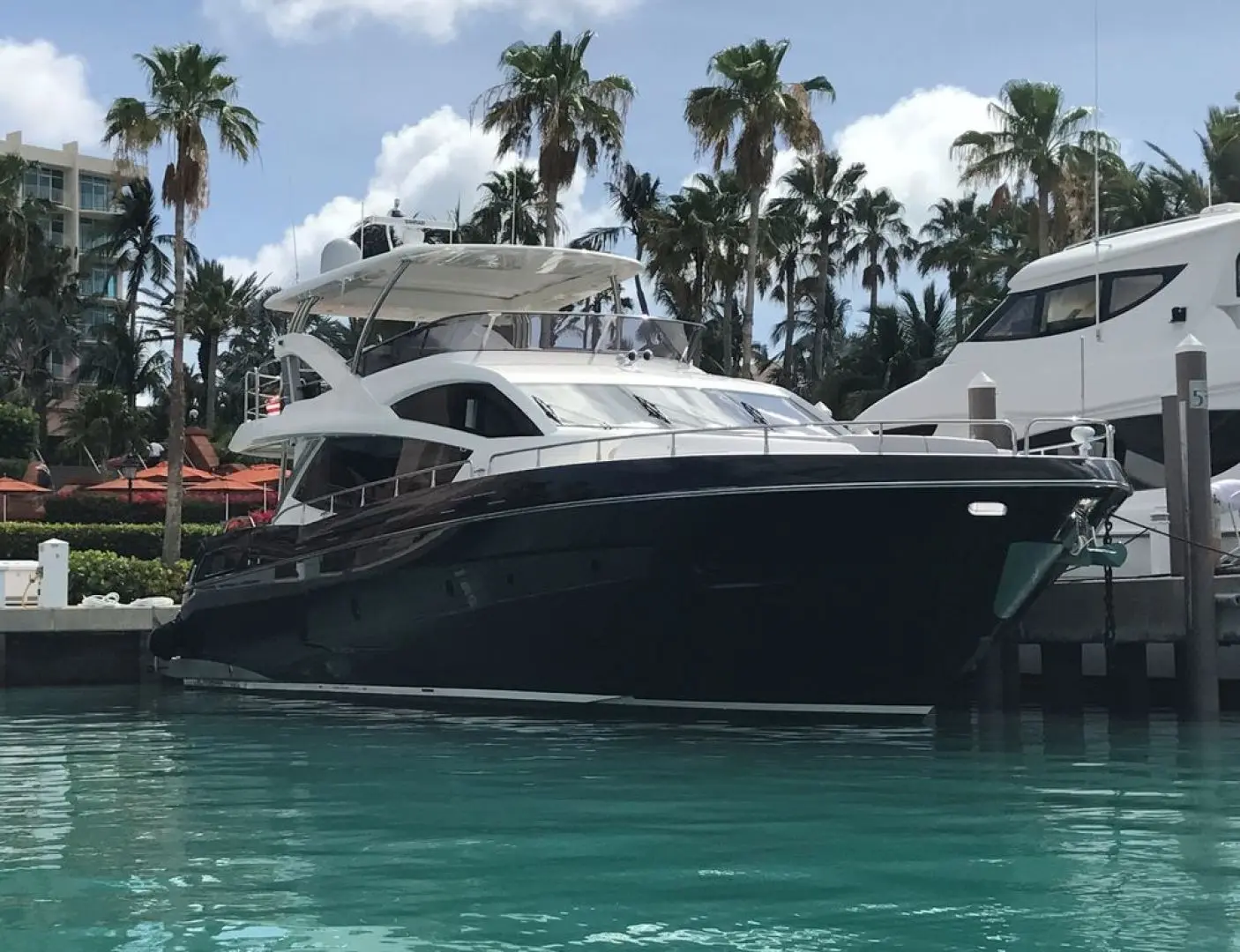 2016 Sunseeker yacht