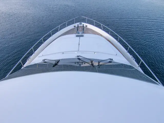 Ferretti Yachts 76