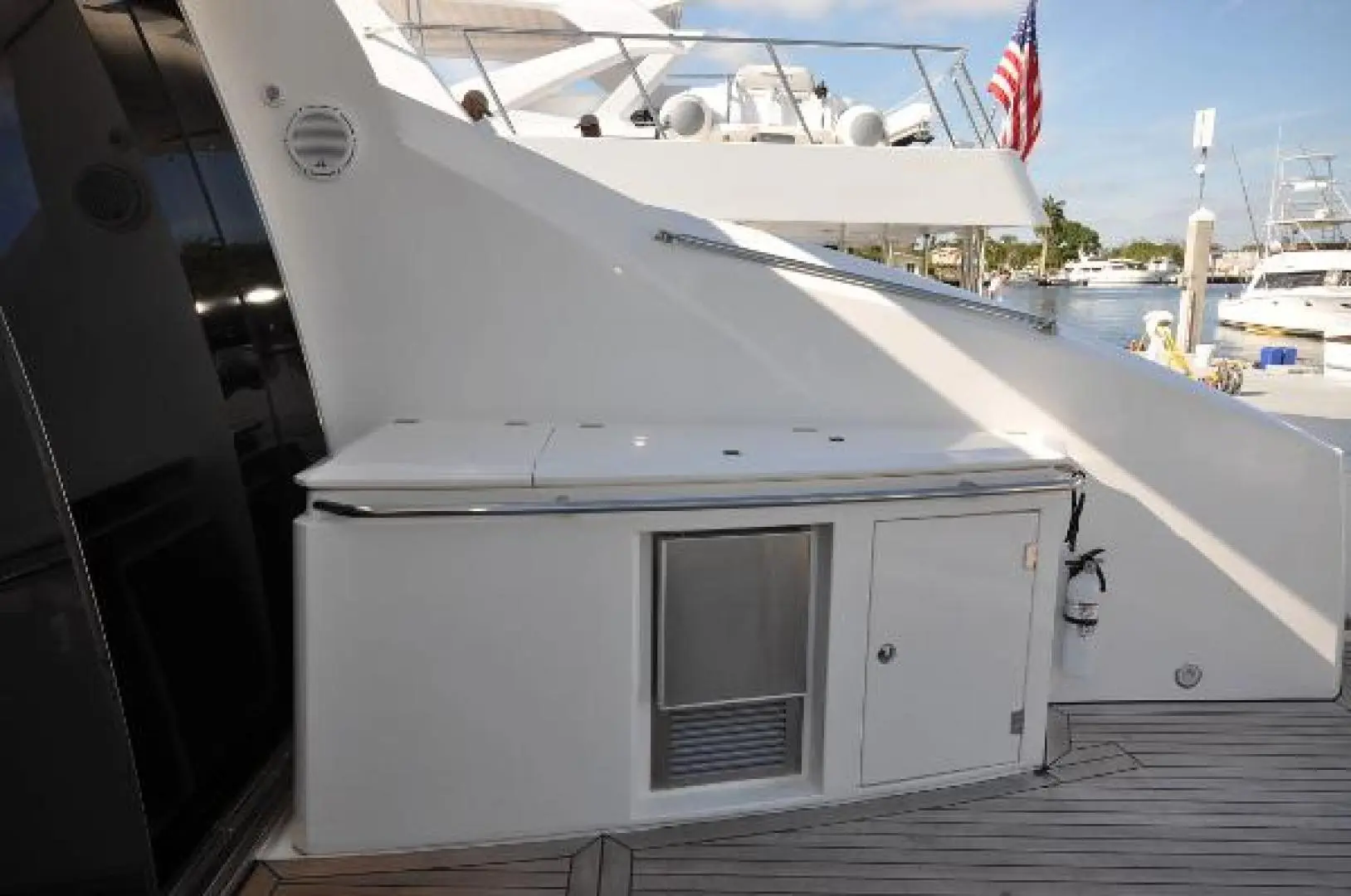 2006 Sunseeker predator