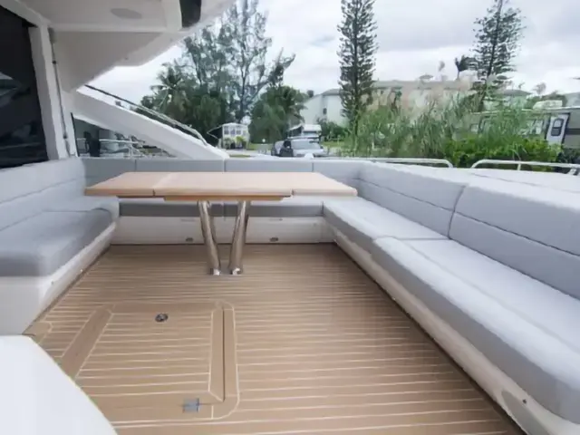 Sunseeker Predator