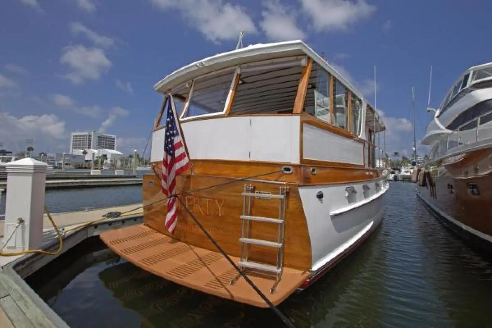 1954 American cruiser